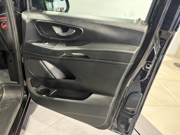 Image véhicule  Mercedes VITO (19)