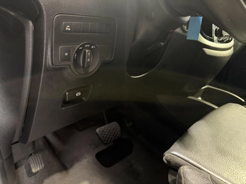 Image véhicule  Mercedes VITO (11)