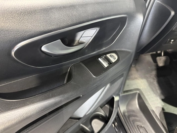 Image véhicule  Mercedes VITO (9)