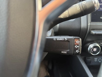 Image véhicule  Renault CLIO (33)