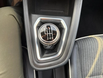 Image véhicule  Renault CLIO (29)