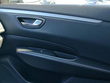 Image véhicule  Renault TALISMAN (46)