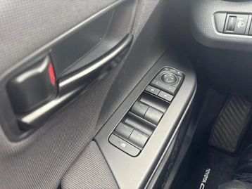 Image véhicule  Toyota C-HR (22)