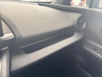 Image véhicule  Toyota C-HR (38)