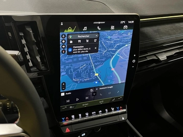 Image véhicule  Renault RAFALE (27)