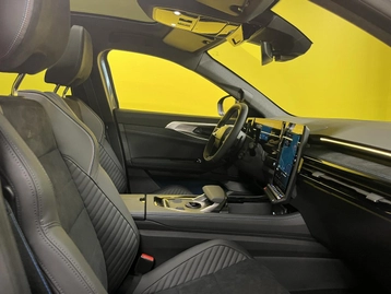 Image véhicule  Renault RAFALE (29)