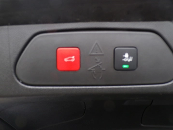 Image véhicule  Opel GRANDLAND (12)