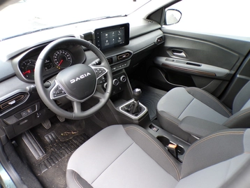 Image véhicule  Dacia SANDERO (12)