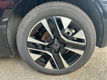 Image véhicule  Peugeot 208 (9)