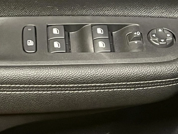 Image véhicule  Opel MOKKA (18)