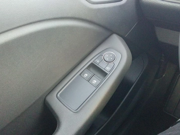 Image véhicule Renault CLIO (17) Image véhicule Renault CLIO (17)