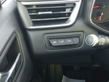 Image véhicule Renault CLIO (16) Image véhicule Renault CLIO (16)