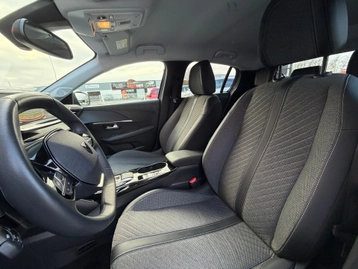 Image véhicule  Peugeot 208 (17)