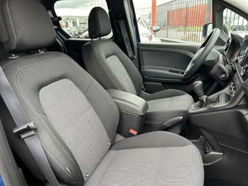 Image véhicule  Mercedes CLASSE T (3)
