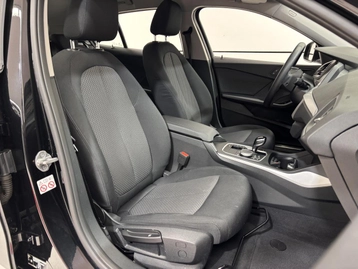 Image véhicule  BMW SÉRIE 1 (25)