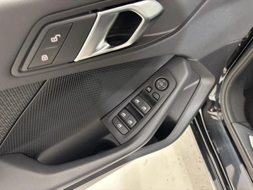 Image véhicule  BMW SÉRIE 1 (8)