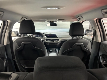 Image véhicule  BMW SÉRIE 1 (32)