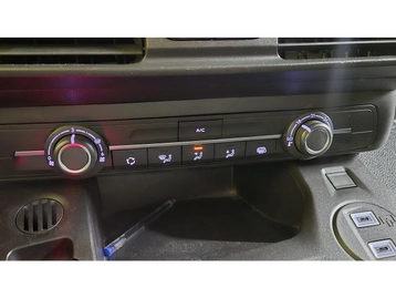 Image véhicule  Citroën BERLINGO (14) Image véhicule  Citroën BERLINGO (14)