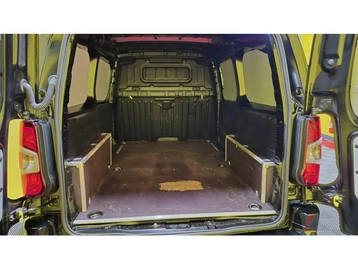 Image véhicule  Citroën BERLINGO (22) Image véhicule  Citroën BERLINGO (22)
