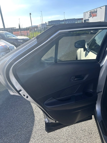 Image véhicule  Toyota C-HR (21)