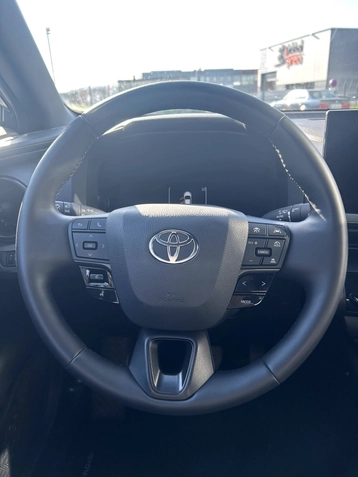 Image véhicule  Toyota C-HR (18)