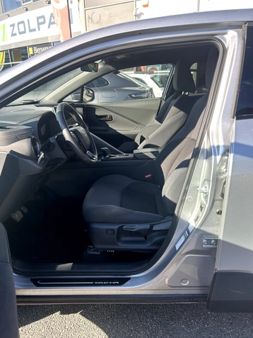 Image véhicule  Toyota C-HR (17)