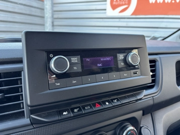 Image véhicule  Renault TRAFIC (15)