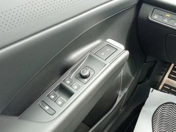 Image véhicule  Volkswagen T-ROC (32)