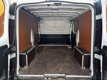 Image véhicule  Renault TRAFIC (4)