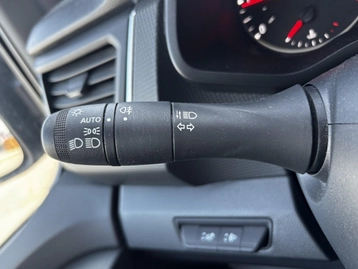 Image véhicule  Renault TRAFIC (9)