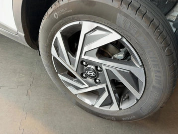 Image véhicule  Hyundai BAYON (22)