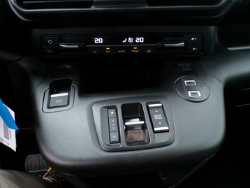 Image véhicule  Citroën BERLINGO (17)