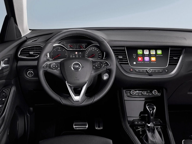 levier-de-vitesse-grandlandx.jpg