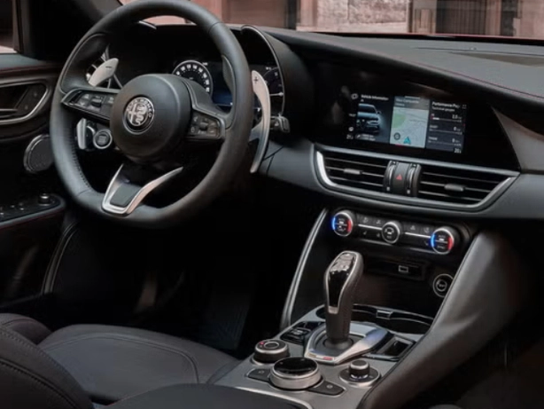 levier-de-vitesse-giulia.jpg