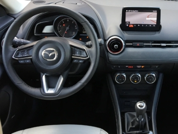 levier-de-vitesse-cx-3.jpg